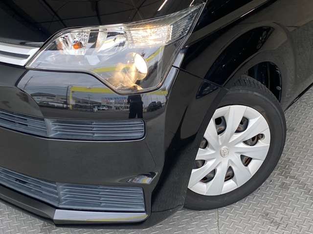 Toyota SPADE 2015-07 19594-5