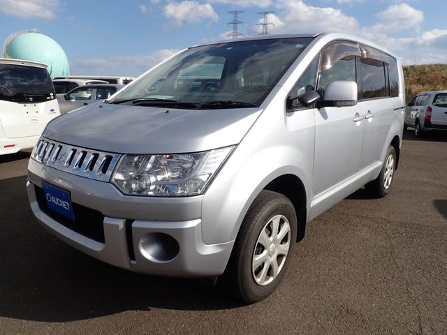 Mitsubishi DELICA D5 2014-11 194927-6