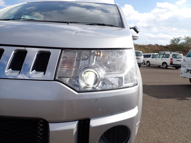 Mitsubishi DELICA D5 2014-11 194927-3