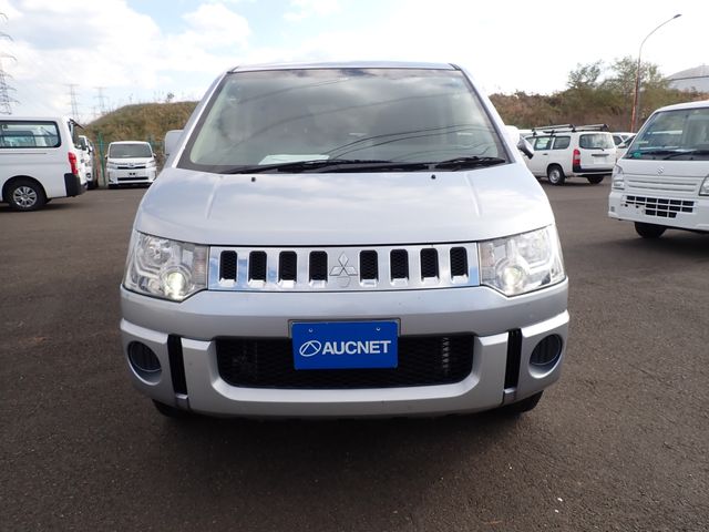 Mitsubishi DELICA D5 2014-11 194927-5
