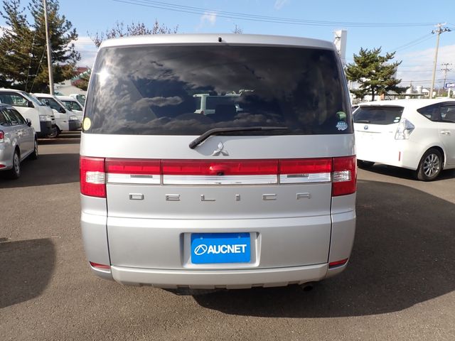 Mitsubishi DELICA D5 2014-11 194927-7