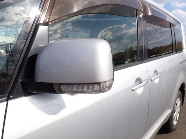 Mitsubishi DELICA D5 2014-11 194927-4