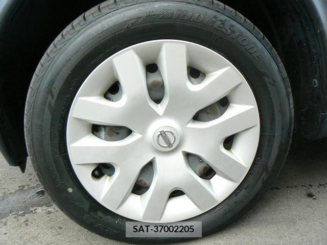 Nissan JUKE 2012-01 225181-15