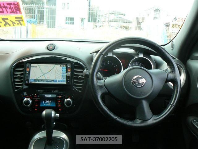 Nissan JUKE 2012-01 225181-4
