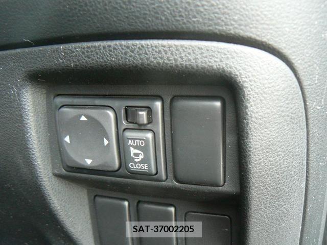 Nissan JUKE 2012-01 225181-12