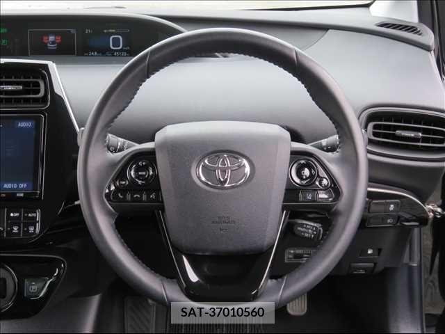 Toyota PRIUS 2019-02 282292-7