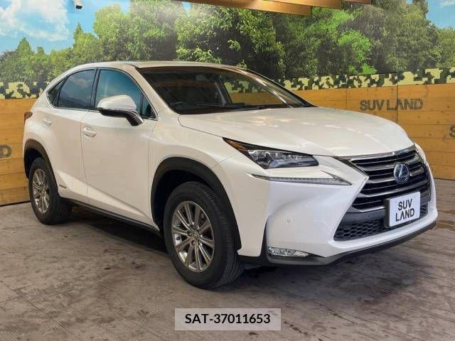Lexus NX 2015-03 354041-16