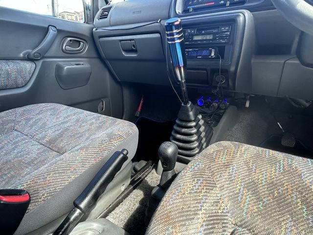 Suzuki JIMNY 1999-11 22435-17