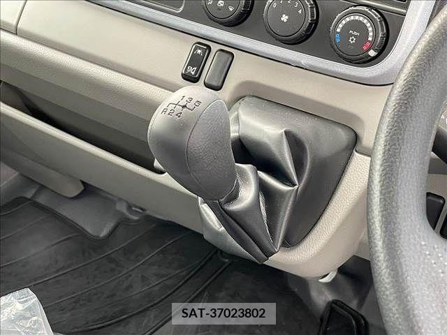 Mitsubishi CANTER 2024-03 263884-1