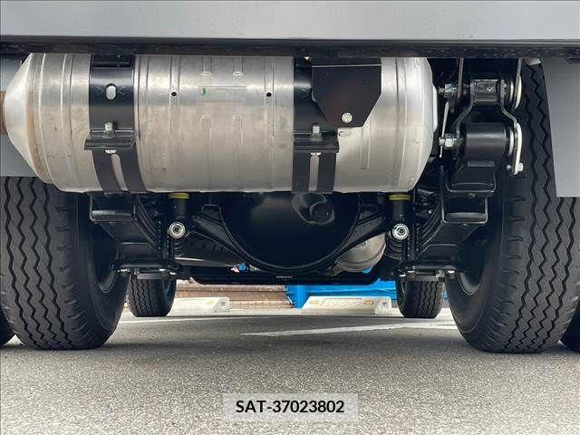 Mitsubishi CANTER 2024-03 263884-13