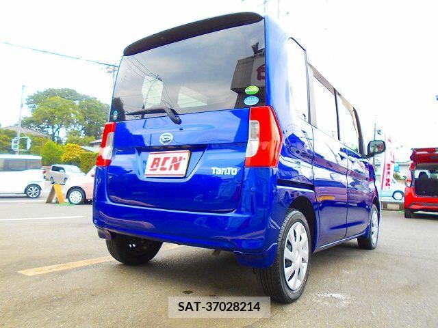 Daihatsu TANTO 2015-12 325795-24