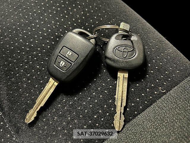 Toyota COROLLA FIELDER 2018-08 329773-11