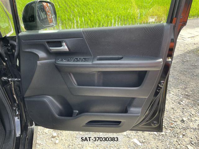 Honda e 2013-11 377127-10
