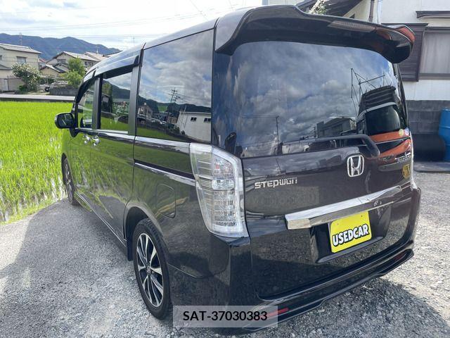 Honda e 2013-11 377127-6