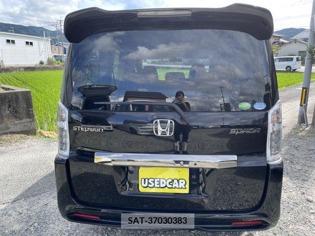 Honda e 2013-11 377127-5