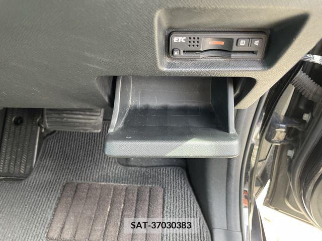 Honda e 2013-11 377127-17