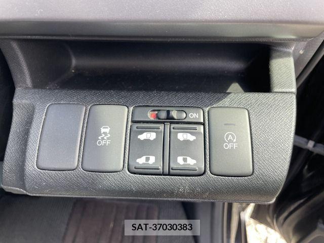 Honda e 2013-11 377127-15