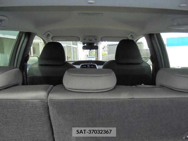 Toyota PRIUS 2019-03 384157-16
