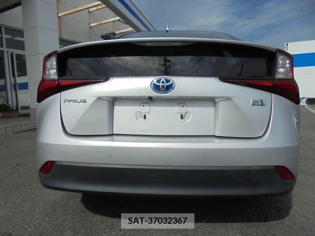 Toyota PRIUS 2019-03 384157-7