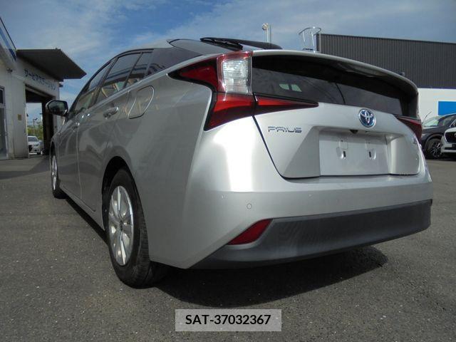 Toyota PRIUS 2019-03 384157-2