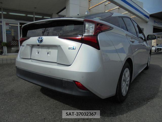 Toyota PRIUS 2019-03 384157-3