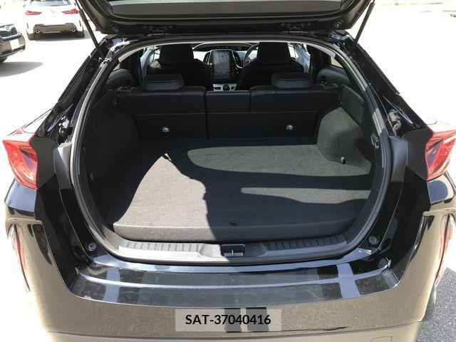 Toyota PRIUS PHV 2017-05 374489-13