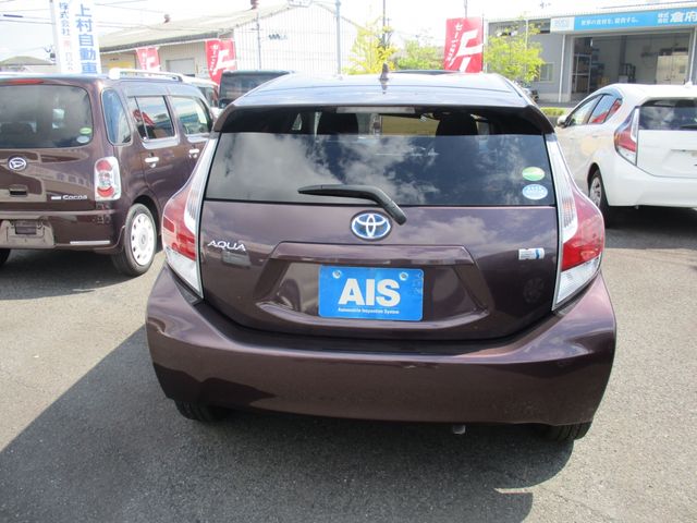Toyota AQUA 2016-02 23476-2
