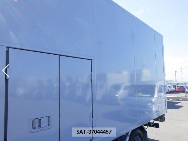 Hino DUTRO 2013-09 379572-9