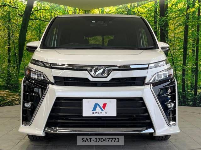 Toyota VOXY 2018-05 321541-15