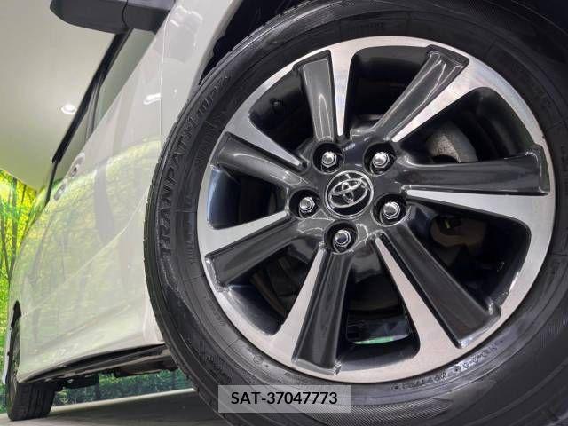 Toyota VOXY 2018-05 321541-14