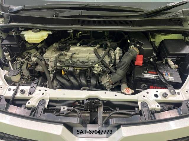 Toyota VOXY 2018-05 321541-19