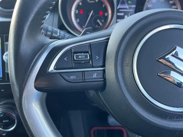 Suzuki SWIFT 2018-07 243-16
