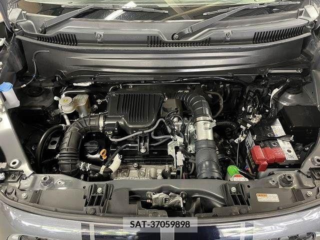 Suzuki X BEE 2018-03 325229-14