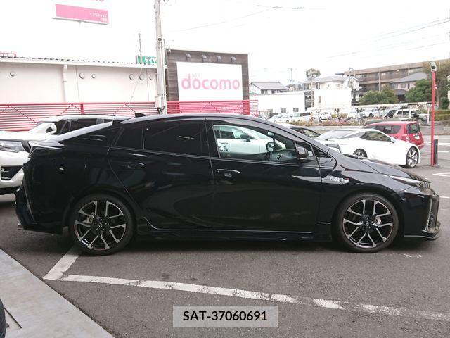 Toyota PRIUS PHV 2017-12 205436-18