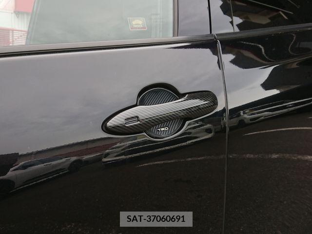 Toyota PRIUS PHV 2017-12 205436-23