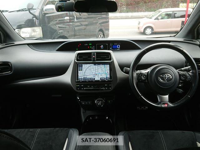 Toyota PRIUS PHV 2017-12 205436-1