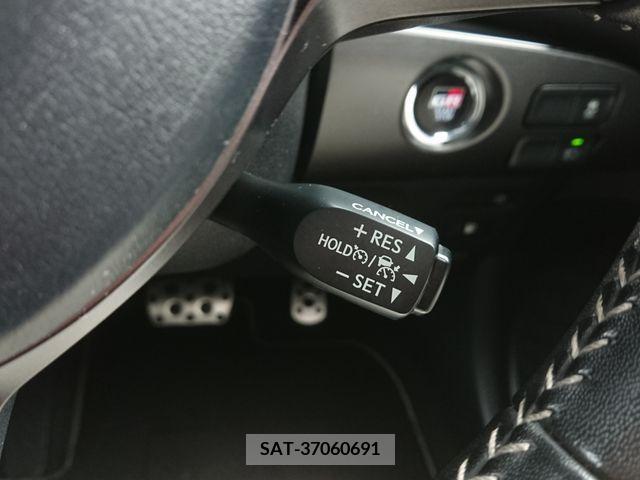 Toyota PRIUS PHV 2017-12 205436-14
