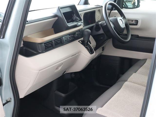 Honda N BOX 2023-11 307520-13