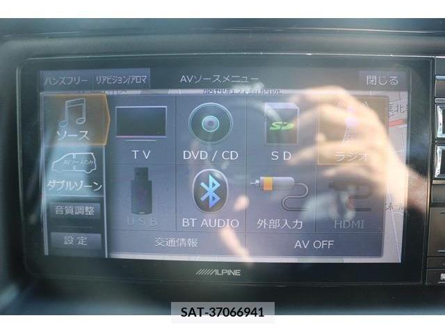 Toyota NOAH 2017-11 212343-2