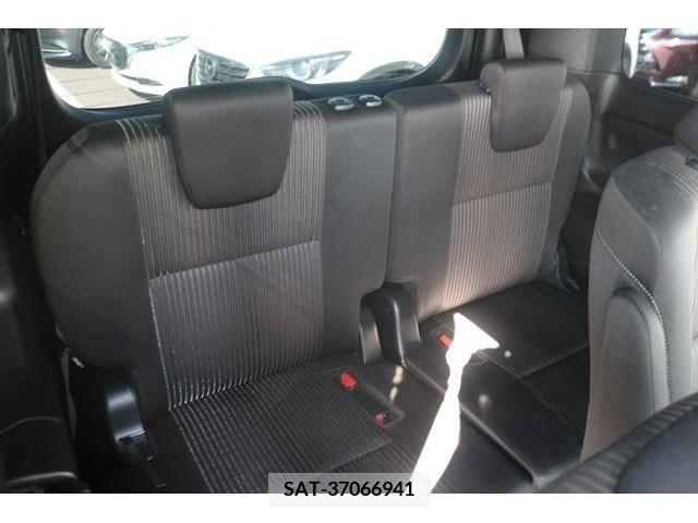 Toyota NOAH 2017-11 212343-14