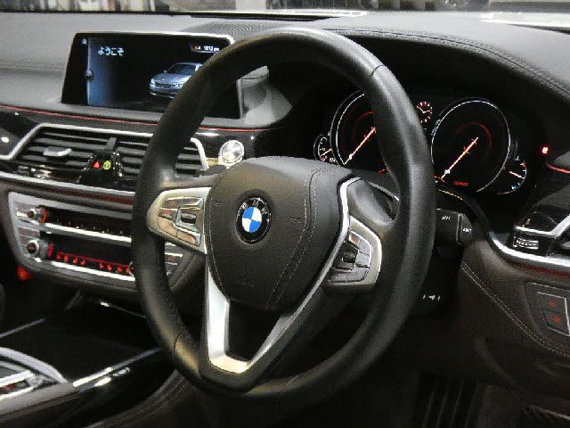 Bmw 7 SERIES 2016-10 7785-27