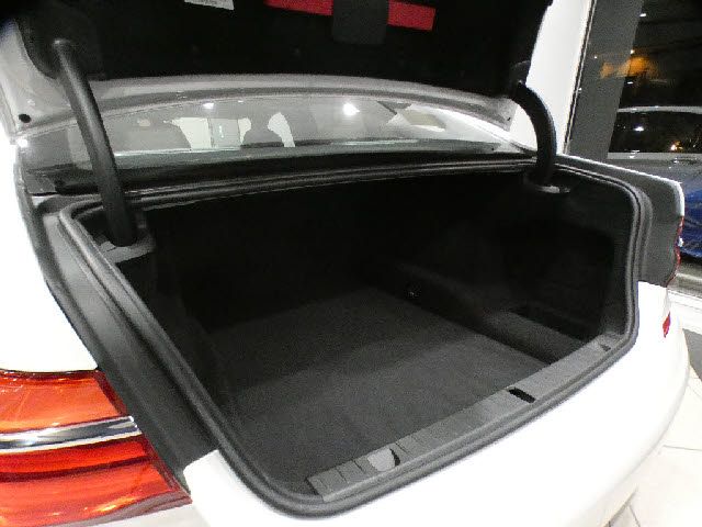 Bmw 7 SERIES 2016-10 7785-6