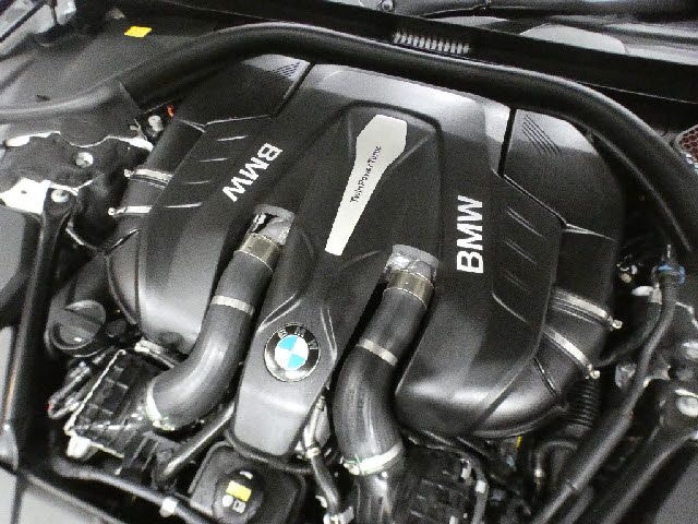 Bmw 7 SERIES 2016-10 7785-5