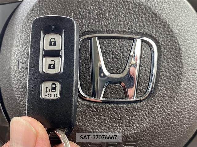Honda N BOX 2022-07 350435-28