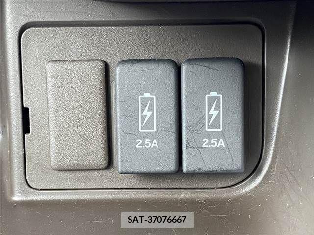 Honda N BOX 2022-07 350435-26