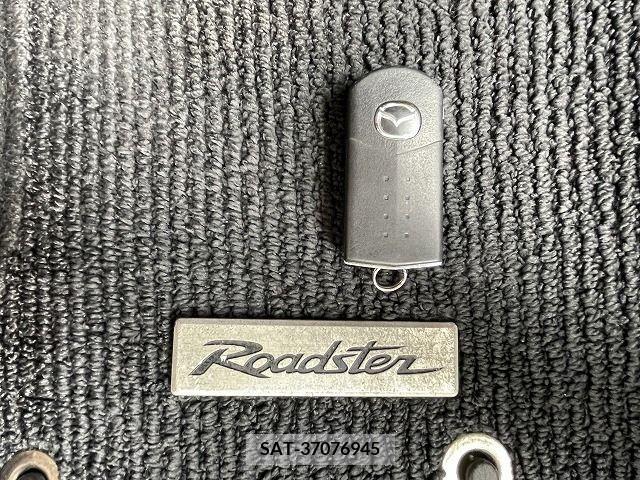 Mazda ROADSTER 2006-03 385353-27