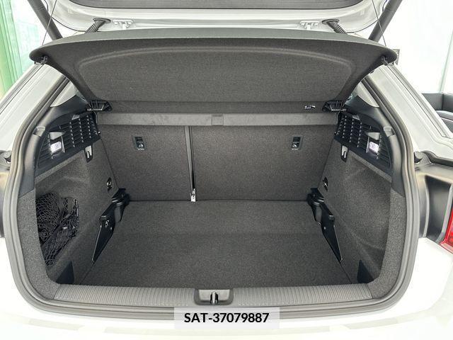 Audi Q2 2021-03 340586-6