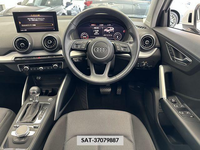 Audi Q2 2021-03 340586-9