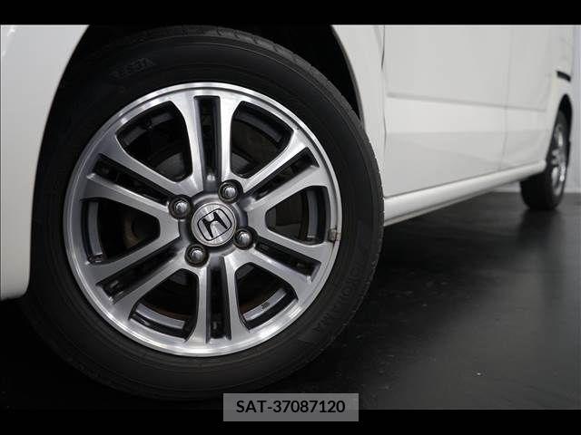 Honda N BOX 2014-10 306579-1