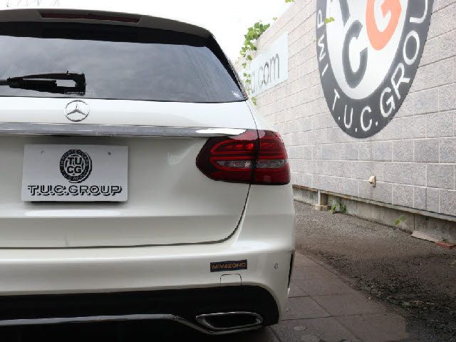 Mercedes Benz C-CLASS 2018-09 22414-14